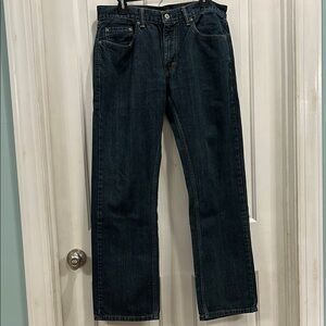 Levi’s 559 blue jeans, size 33x32, dark blue.